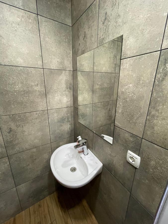 Hostel U Pottera Tjernivtsi Eksteriør billede
